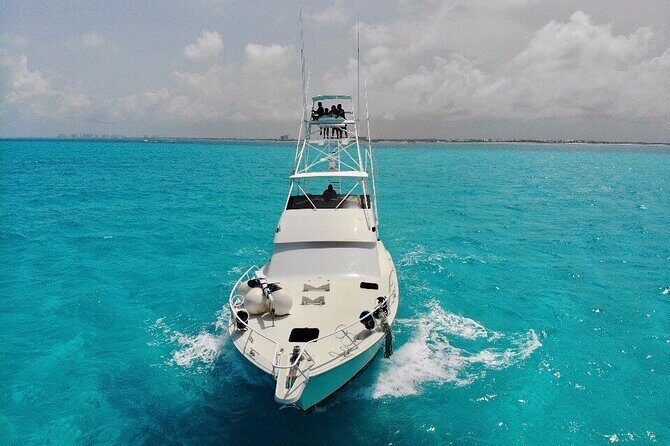 Biggest Luxury Yacht Boat Best in Cancun up to 28 pax - Isla Mujeres and Playa Norte: Snorkel and Anchor Time