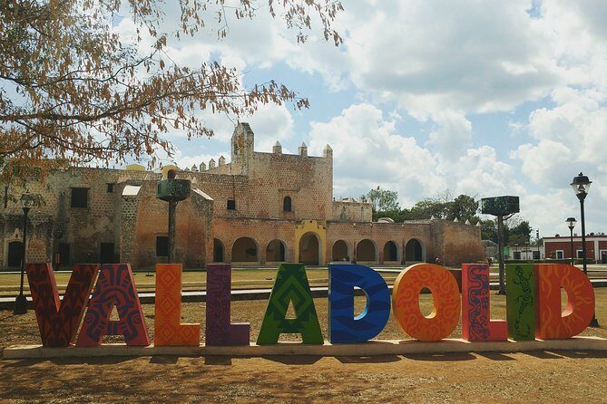 Biketour Valladolid: local Market - Cenotes - Mayan Families - Dzitnup Mayan family visit: tortillas from scratch