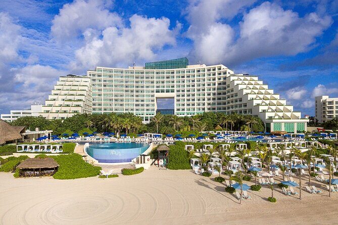 Cancun Airport and Live Aqua Beach Resort Cancun Private Shuttle - Why a Private Cancun Airport Shuttle Beats the Usual Shuffle