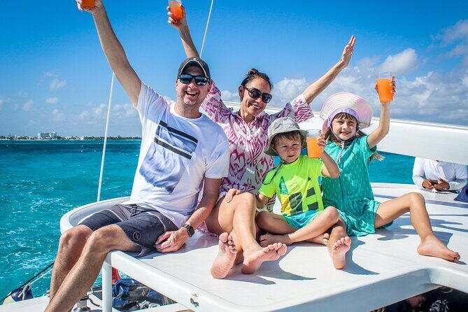 Cancun All Inclusive Catamaran Tour to Isla Mujeres - Spinnaker on Isla Conditions: A Fun Bonus, Not a Guaranteed Flight