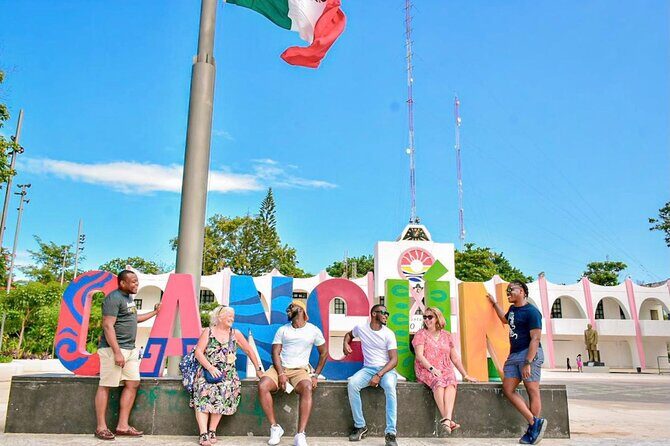 Cancun Authentic Downtown Food Tour: Tacos and Local Flavors - Meeting point at La Fondita NaderPlaza Centro, then you end at Parque de las Palapas