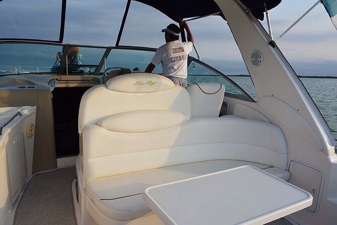 Cancun Bay Private 2-Hour on a Luxury Yacht - The Main Event: Cancun Bay and Laguna Nichupté in One Calm Cruise