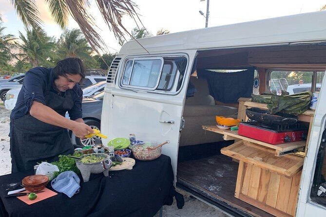 Cancun Beach Seafood Barbecue Class in a Kombi - The 3.5-hour flow: what happens from 1:00 pm