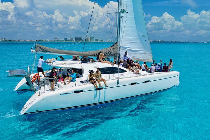 Cancún Catamaran to Isla Mujeres + Snorkel, Open Bar & Lunch - Key things to know before you go