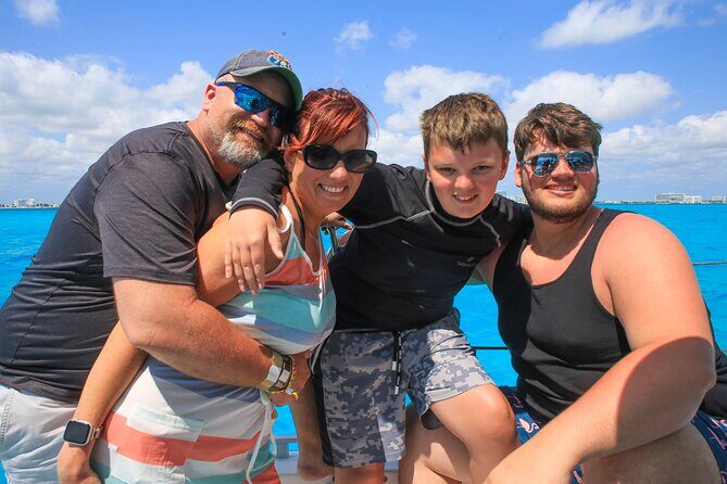 Cancún Catamaran to Isla Mujeres + Snorkel, Open Bar & Lunch - Group Size, Boat Size, and What It Means for Comfort