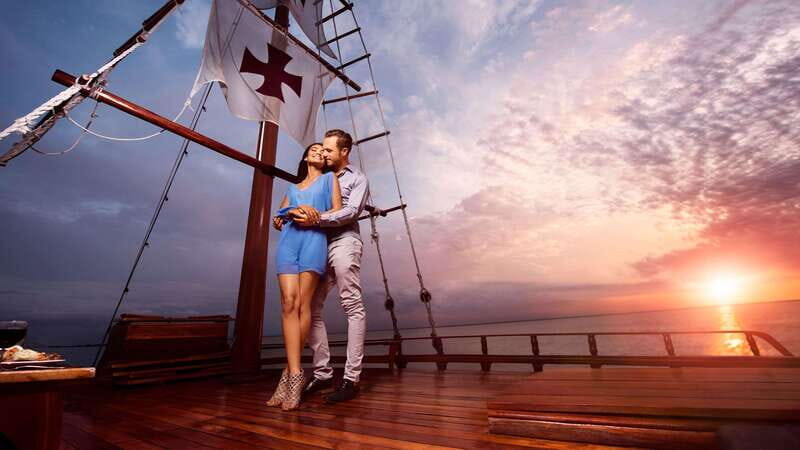 Cancun: Columbus The Romantic Dinner Cruise - Getting There at Marina Aquatours (and Why Arrival Time Matters)