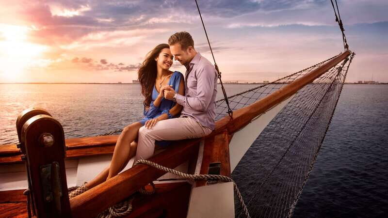 Cancun: Columbus The Romantic Dinner Cruise - The Dinner Menu: Surf ’n’ Turf, Lobster, Ribeye, or Vegetarian
