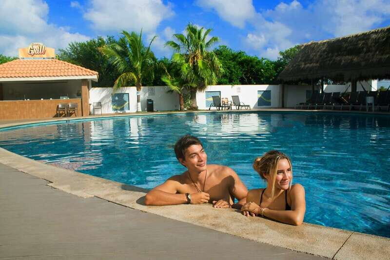 Cancún: Dolphin Encounter on Isla Mujeres with Buffet - The Photos Catch: What No Cameras Means for Your Budget