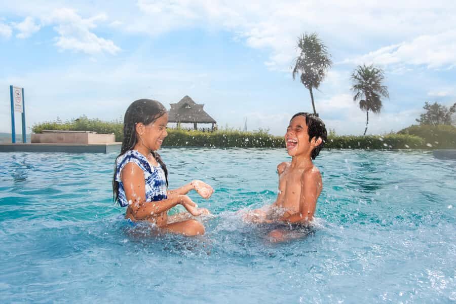 CANCUN: Dolphin Swim Adventure with buffet and soft drinks - What to bring (and what not to), so you’re comfortable in the water