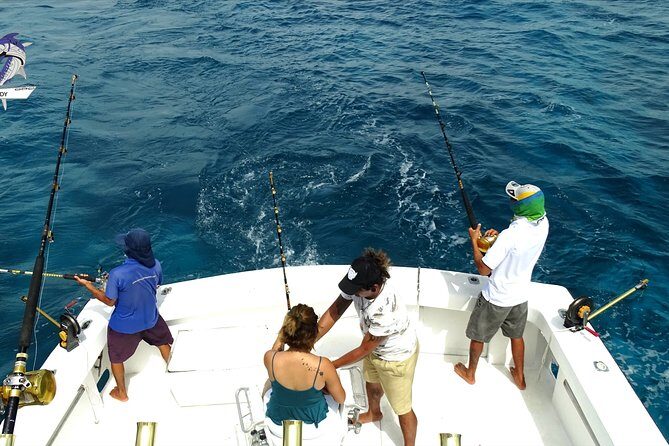 Cancun fishing charter if you don't fish you don't pay 46ft yacht 12pax 25P14 - Know the Real Cost: Flat Group Price Plus Licenses and Dock Fee