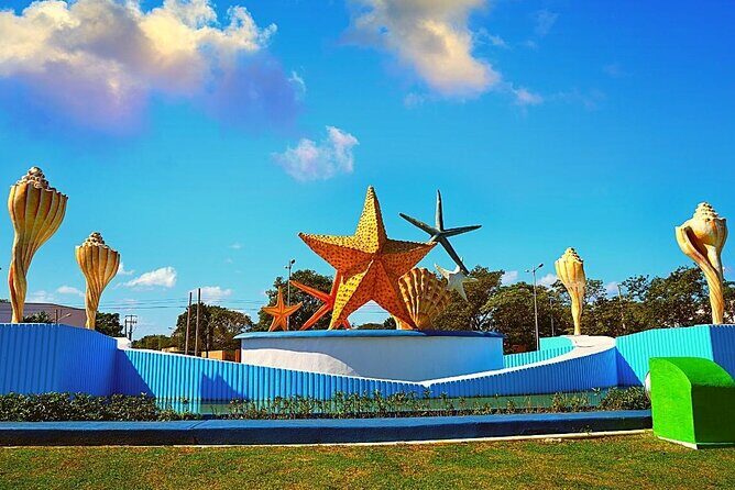 Cancun Guided Bus City Tour (from Cancun and Riviera Maya) - The Route in Plain English: City Center, Ruins, and Beach Photos