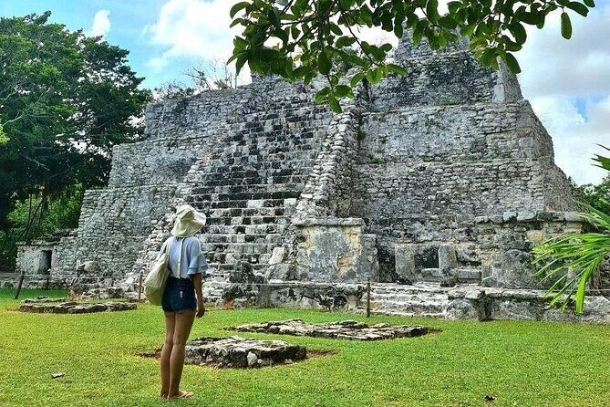 Cancun Guided Sightseeing El Meco Site, Letters and Shopping - International Jewelry Center & Outlet: where the day shifts gears