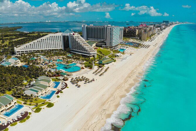 Cancun Guided Sightseeing SkyWheel, Letters and Shopping - Mexico Mágico: handicrafts and the 200 MXN food voucher