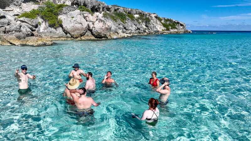 Cancun: Half Day Private Catamaran to Isla Mujeres - Should you book it?