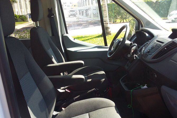 Cancun Hotel Zone Private Airport Transfer - One Way/Round Trip - Cancun area limits: where it works, and where extra fees kick in
