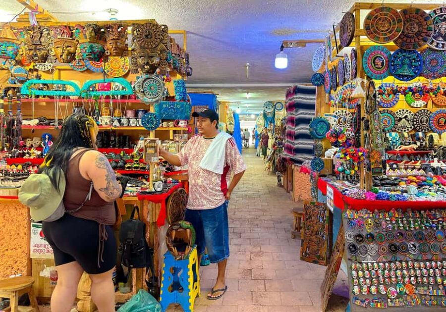 Cancun in its entirety: Chichen Itza ruins, cenote, and Valladolid - Tequila tasting and Mexican buffet lunch: what to expect