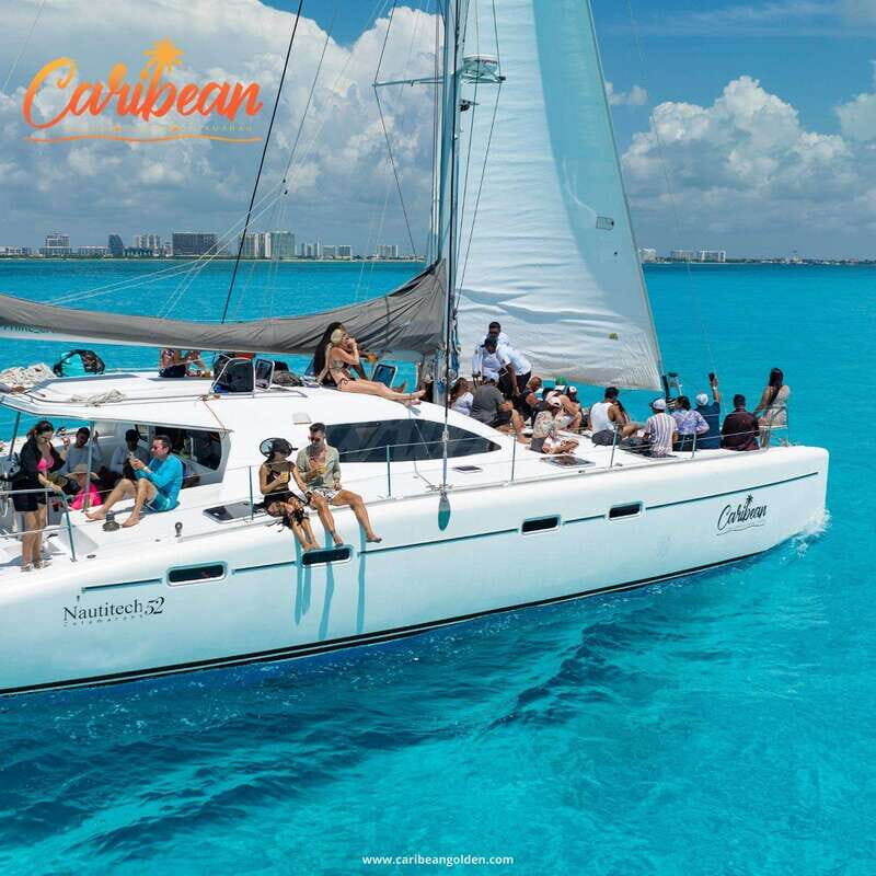 Cancun: Isla Mujeres Catamaran + Coco Bongo Show - Sailing from Cancun: What the Day Looks Like