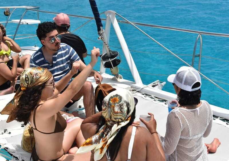 Cancun: Isla Mujeres Only Adults Catamaran, drinks & snorkel - Meeting at Marina Cun Maran: how to start on time