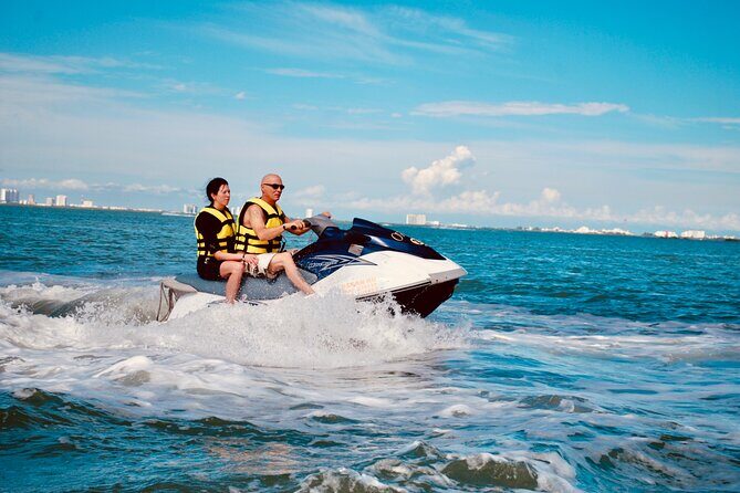 Cancun Jetski and Snorkel Adventure - Choosing your jet ski: 1-person vs 2-person rules