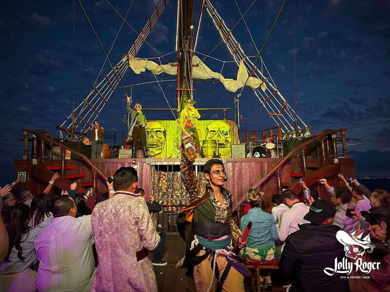 Cancún: Jolly Roger Pirate Dinner Cruise 2025 - Dinner and Drinks: Is the $65 Worth It?