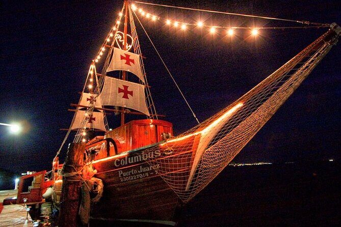 Cancun Lagoon Sunset Sailing Trip aboard classic Galeón with Dinner and Free bar - The Sail on Laguna Nichupte: Sunset Expectations vs. City Lights