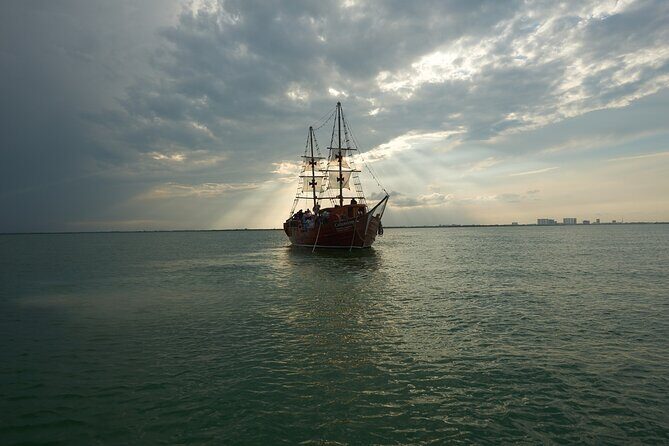 Cancun Lagoon Sunset Sailing Trip aboard classic Galeón with Dinner and Free bar - Quick Practical Tips Before You Go