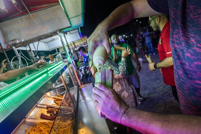 Cancun Local Experience: Taco and Beer Food Tour - Mariachi band + churro ending at Parque las Palapas