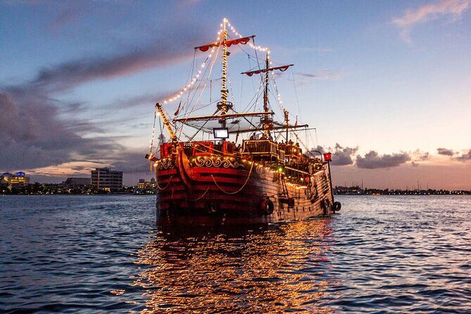 Cancun Pirate Ship Adventure : Dinner & Show at Sea 2 for 1 Deal - Dinner on a Pirate Galleon: What You Can Choose