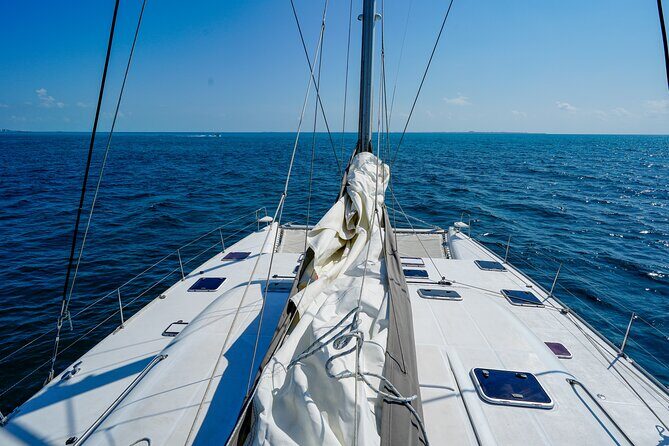 Cancun Private Catamaran Cruise– Open Bar & Snorkeling Experience - The Playa Tortugas stop: snorkeling setup and swim time