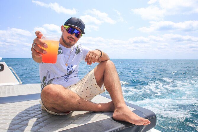 Cancun Private Catamaran Cruise– Open Bar & Snorkeling Experience - Open bar on a boat: what’s included and how to pace it