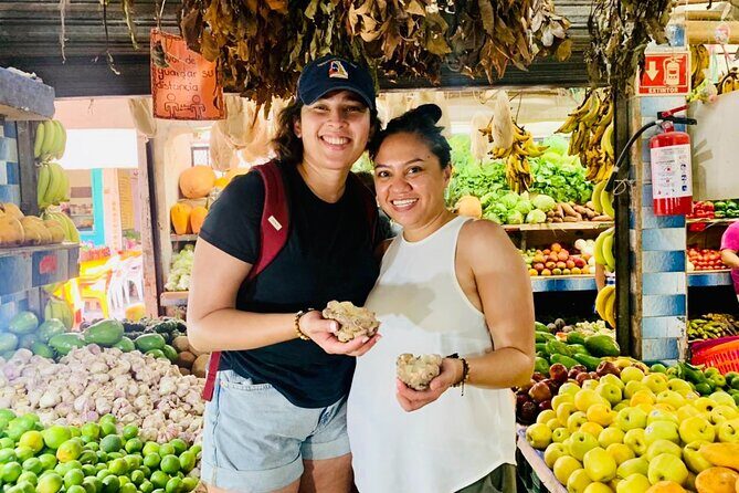 Cancun Private Foodies Market Tour and Street Food - Where you’ll be: meeting point and timing that keep it simple