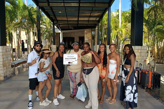 Cancun Private Shopping Tour! City Sightseeing - Mercado 28: souvenirs, crafts, and an easy first win