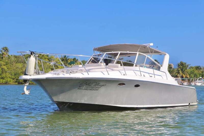 Cancún: Private Yacht Tour - Price math: $357 per group up to 8, plus docking fees