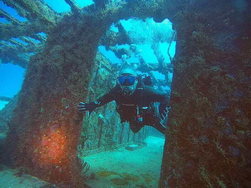 Cancun: Scuba Diving for Certified Divers, 3 options to dive - Gear, crew, and safety: what you should expect before you go in