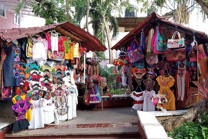Cancun Shopping Private Guided Tour & City Sightseeing - Pickup and the First Easy Win: Getting Moving Smoothly