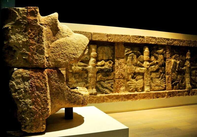 Cancun: Skip-the-Line Mayan Museum & San Miguelito Site - The museum layout: three tall halls and museum views that change your pace
