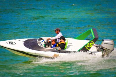 Cancun Speedboat with Crocodile Watching Jungle Tours Adventure - Speedboat Setup: Small Group Comfort, Life Vests, and the Guide at the Wheel