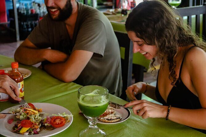 Cancun Walking Food Tour: Local Food, Markets, and Street Art. - Meeting Mercado 28 at 11:00 am: how to start smoothly