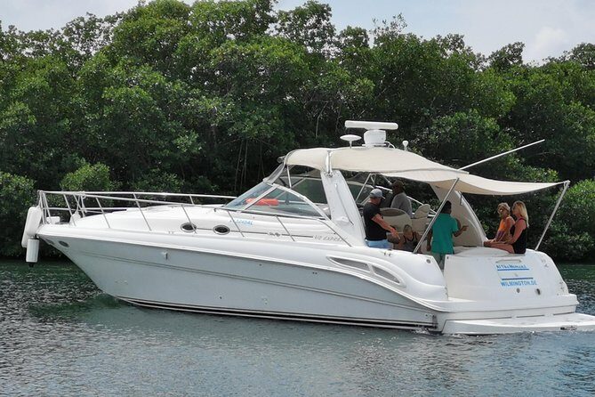 Cancun Yacht Charter to Isla Mujeres with Snorkeling -SR41H4 - Food and drinks: the all-inclusive setup that keeps the day carefree