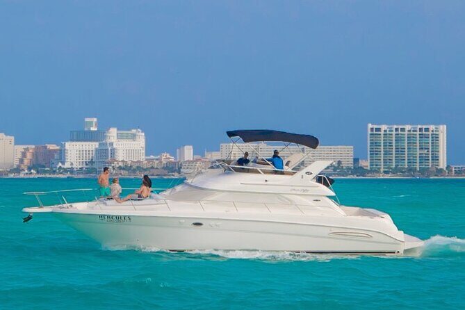 Cancún Yacht Rental SeaRay 46ft 25P13 - Cancún Bay swim time: the main event, even on the short option