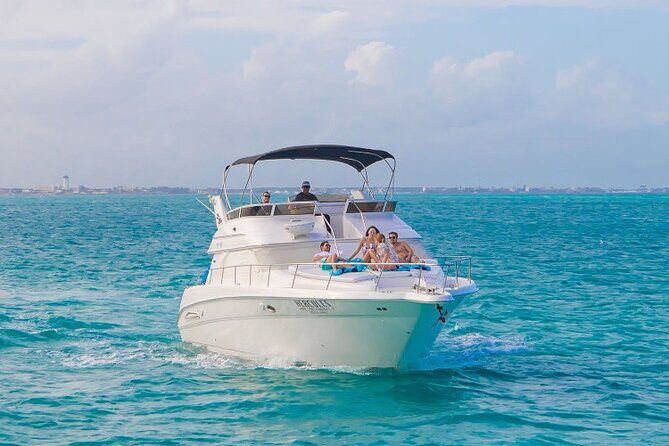 Cancún Yacht Rental SeaRay 46ft 25P13 - BYOB and what’s actually included onboard