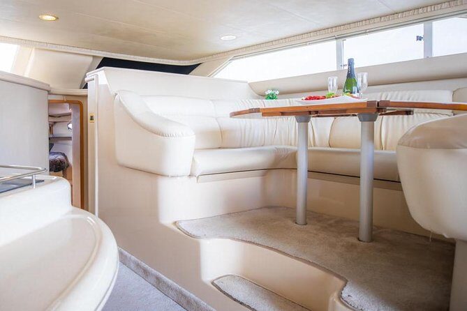 Cancun Yacht Tour - SEARAY YACHT 46 FT GREAT FOR SUNSET 15 PEOPLE MAX 25P9 - Onboard comfort and what’s actually included