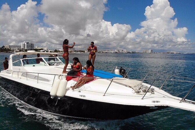 Cancun yachts rental BEATIFUL YACHT 46FT, 15 PAX MAX 25P6 - Water time that actually fits real people