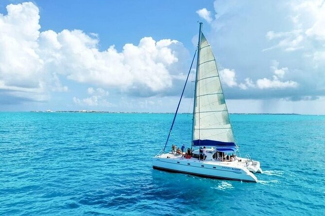 Cancun's Best: Catamaran to Isla Mujeres, Snorkeling & Drinks! - Comfort, crowds, and the small annoyances that matter