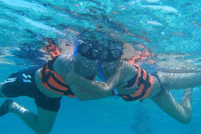 Catamaran family friendly Tour to Isla Mujeres with lunch - Is This Tour Actually Family-Friendly?