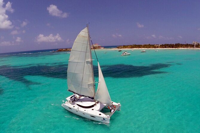 Catamaran Sail to Isla Mujeres with all inclusive from Cancun or Riviera Maya - Marina Albatros: reef snorkeling and the spinnaker question