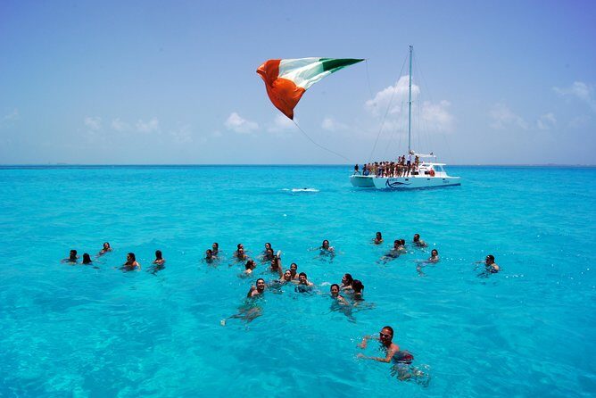 Catamaran to Isla Mujeres - How long you’ll be on Isla Mujeres (and how to handle the fast pace)