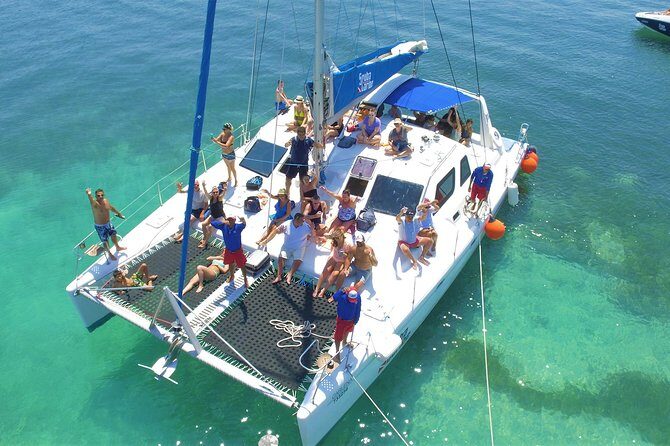 Catamaran Tour from Cancun to Isla Mujeres - Getting to Marina Las Perlas: Pickup vs. meeting point