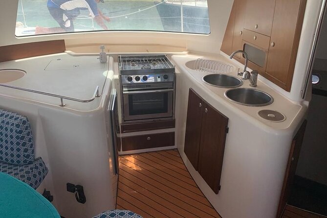 Catamaran Tour to Isla Mujeres Snorkeling with Buffet and Open Bar - Playa Norte snorkeling: 1 hour at a reef that earns the hype