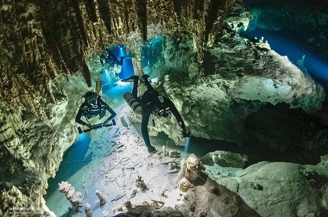Cenote diving Dream Gate - The Guide Experience: From Dima to Steve to Peter